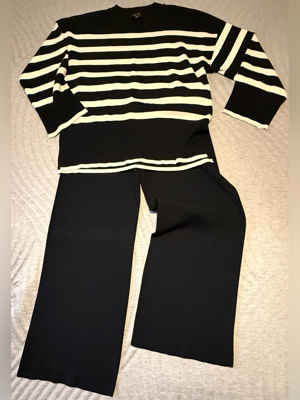 Black & White Striped Crewneck Sweater and Wide-Leg Pants - Women's Classic Knit